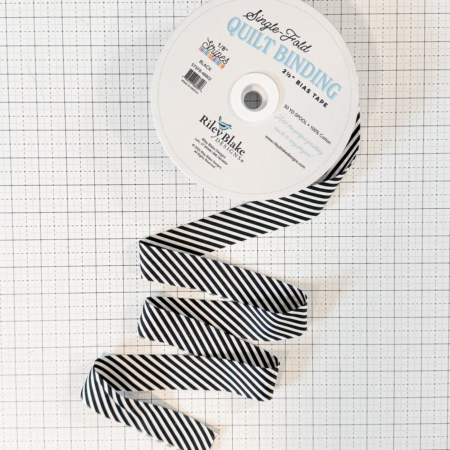 2.5 inch Bias Tape, Single-Fold Quilt Binding (sold by the YARD) | Notions